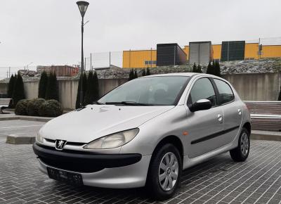 Фото Peugeot 206