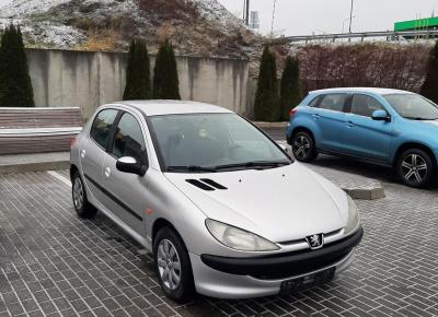 Фото Peugeot 206