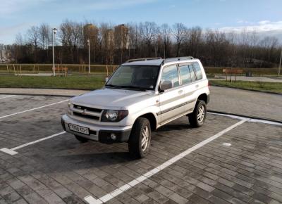 Фото Mitsubishi Pajero Pinin