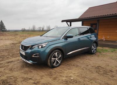 Фото Peugeot 5008