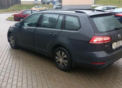 Фото Volkswagen Golf