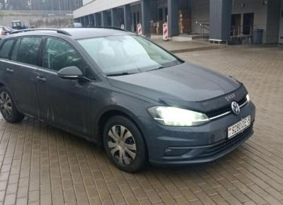 Фото Volkswagen Golf