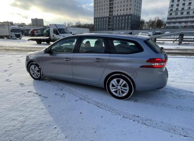 Фото Peugeot 308