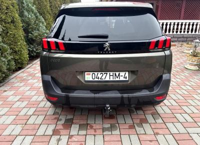 Фото Peugeot 5008