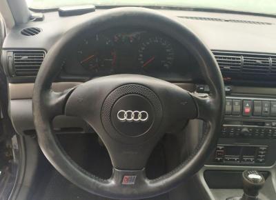 Фото Audi A4