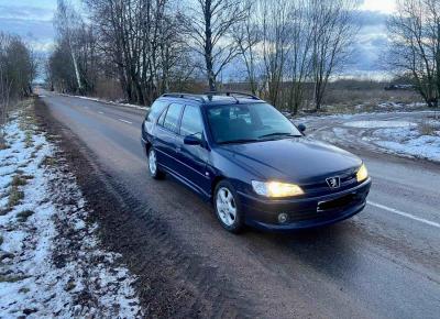 Фото Peugeot 306