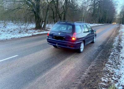 Фото Peugeot 306