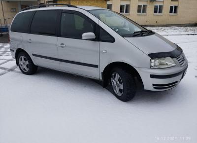 Фото Volkswagen Sharan