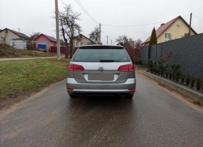 Фото Volkswagen Golf