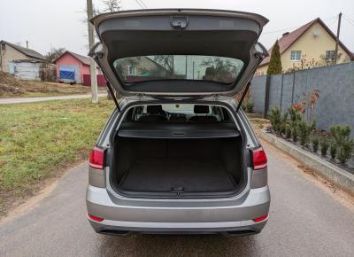 Фото Volkswagen Golf