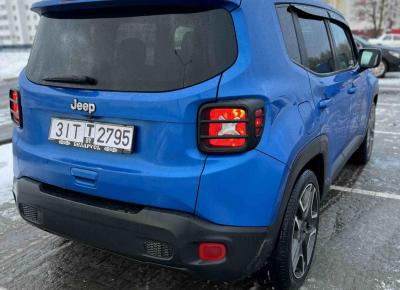 Фото Jeep Renegade