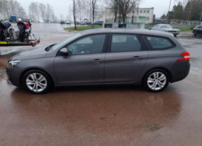 Фото Peugeot 308