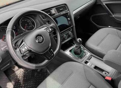 Фото Volkswagen Golf