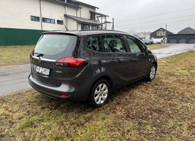 Фото Opel Zafira