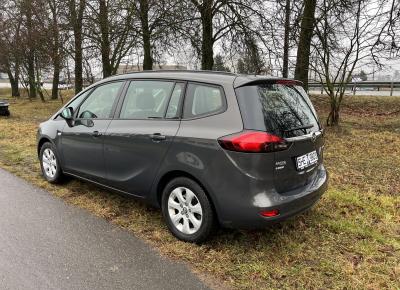 Фото Opel Zafira