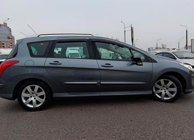 Фото Peugeot 308