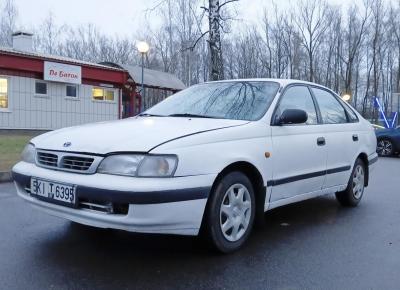 Фото Toyota Carina