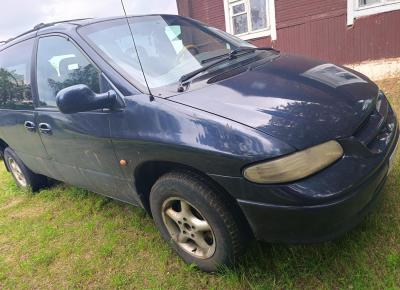 Фото Chrysler Voyager