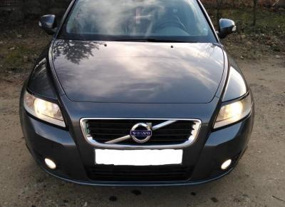 Фото Volvo V50