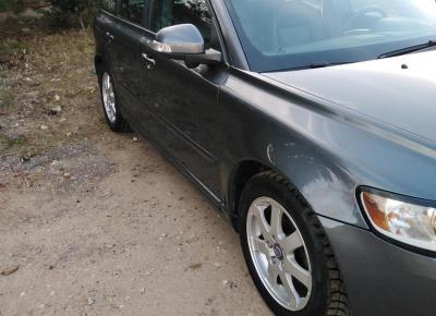 Фото Volvo V50