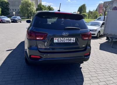 Фото Kia Sorento