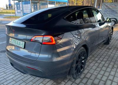 Фото Tesla Model Y