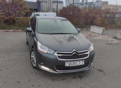 Фото Citroen C4