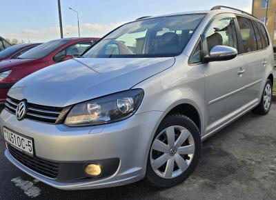 Фото Volkswagen Touran