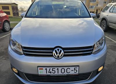 Фото Volkswagen Touran