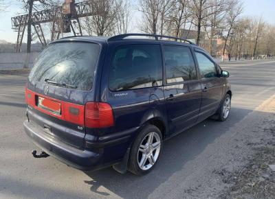 Фото Volkswagen Sharan