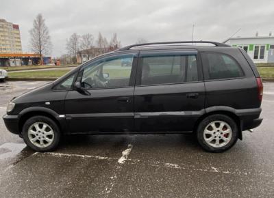 Фото Opel Zafira