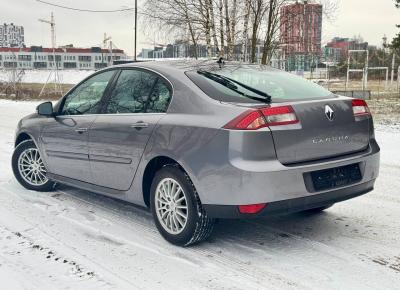 Фото Renault Laguna