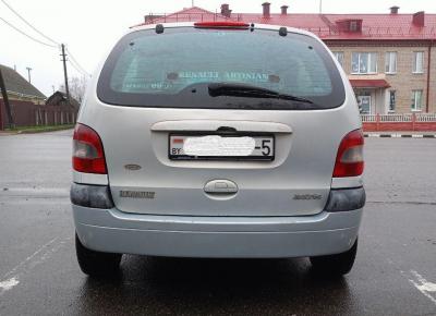 Фото Renault Scenic