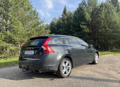 Фото Volvo V60