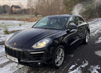 Фото Porsche Macan