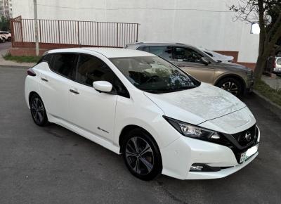 Фото Nissan Leaf