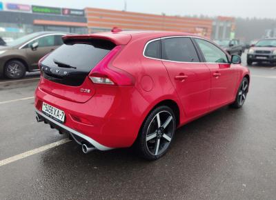 Фото Volvo V40