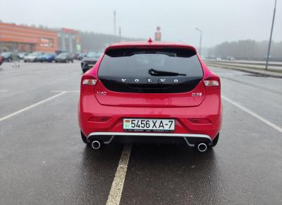 Фото Volvo V40