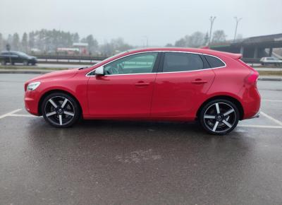 Фото Volvo V40