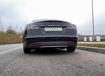 Фото Tesla Model S