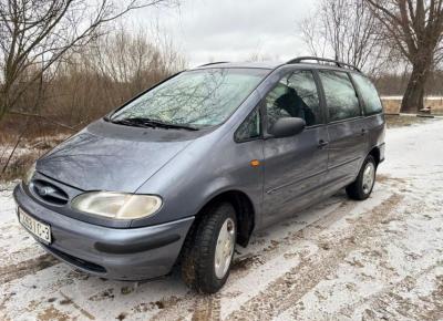 Фото Ford Galaxy