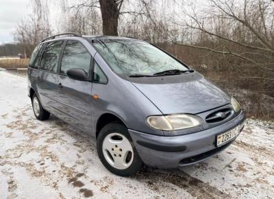 Фото Ford Galaxy