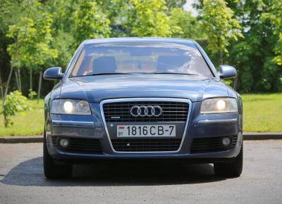 Фото Audi A8