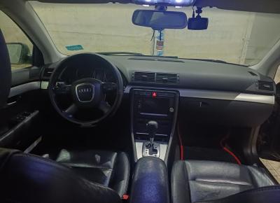 Фото Audi A4