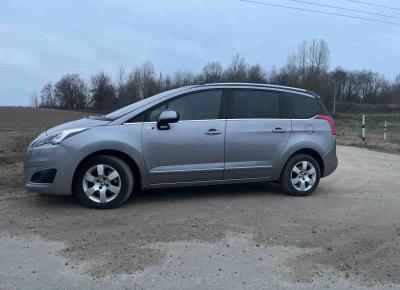 Фото Peugeot 5008