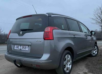 Фото Peugeot 5008