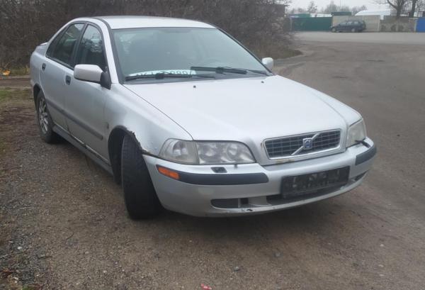 Volvo S40, 2004 год выпуска с двигателем Бензин, 6 248 BYN в г. Барановичи