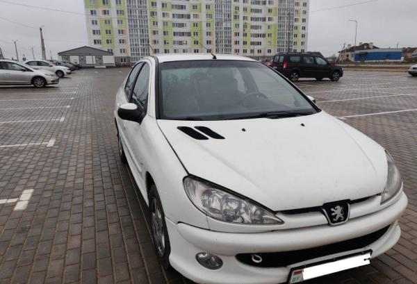 Peugeot 206, 2009 год выпуска с двигателем Бензин, 14 586 BYN в г. Минск