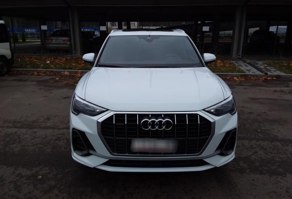 Audi Q3, 2020 год выпуска с двигателем Бензин, 114 064 BYN в г. Минск