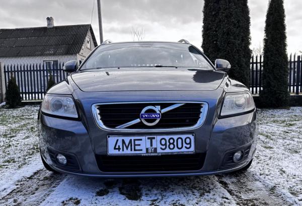 Volvo V50, 2012 год выпуска с двигателем Дизель, 41 011 BYN в г. Минск